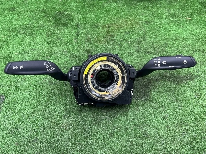 Переключатель подрулевой Audi A5 2014 4G8953502T 8T CDN