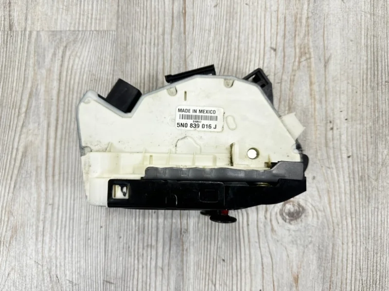 Замок двери VW Amarok 2010-2021 2H