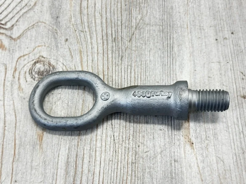 Крюк буксировочный VW Touareg NF 2013 7P