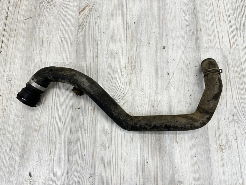 Шланг системы охлаждения VW Touareg NF 2013 7P