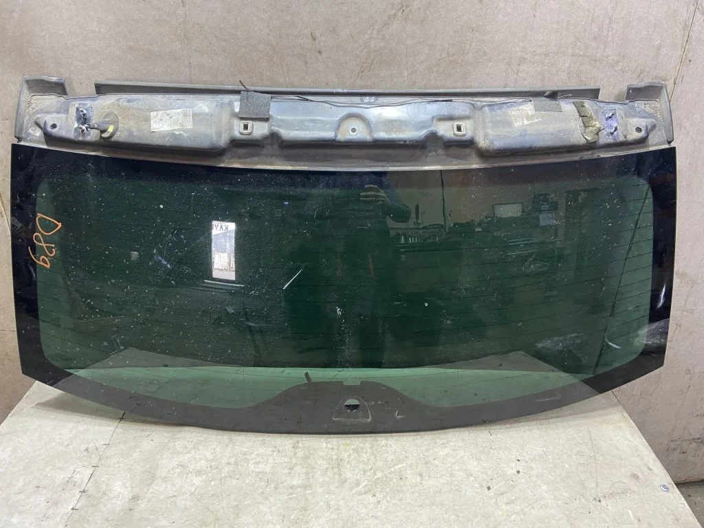 Стекло заднее VW Touareg 1 7L6845211
