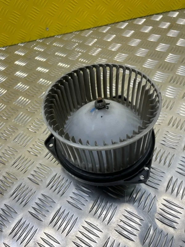 Моторчик печки Mitsubishi L200 (2006-2015) 2012 7802A105 ПИКАП 2.5 D 4D56U
