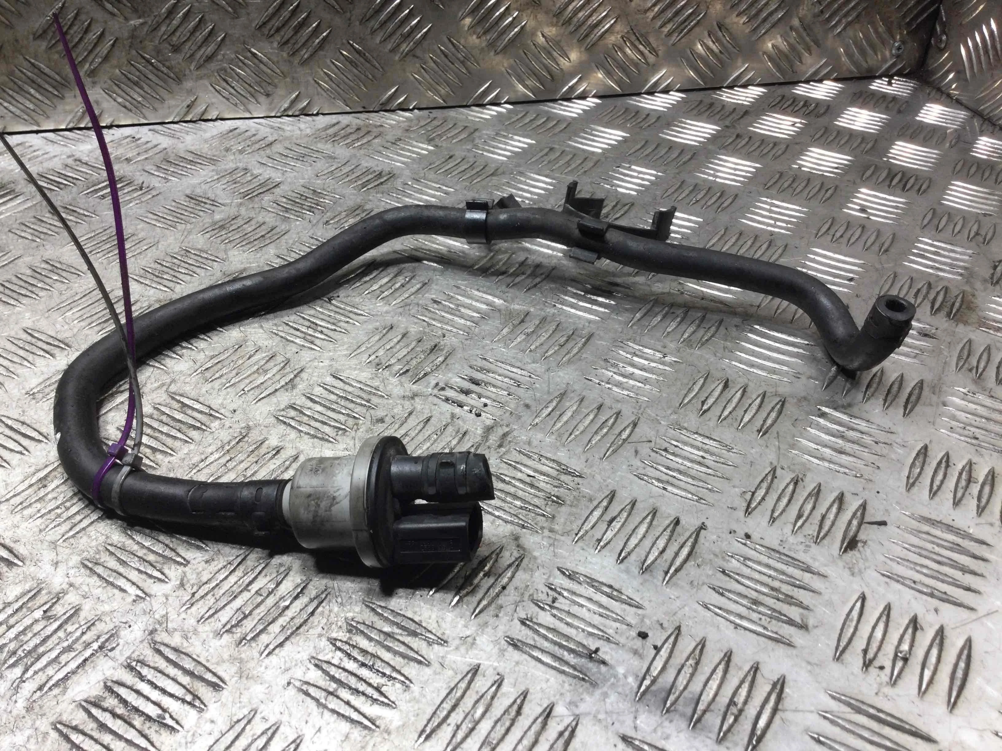 Клапан вентиляции топливного бака Audi A3 8P/8PA [рестайлинг] (2004-2008) бензин 1.6 i Механика