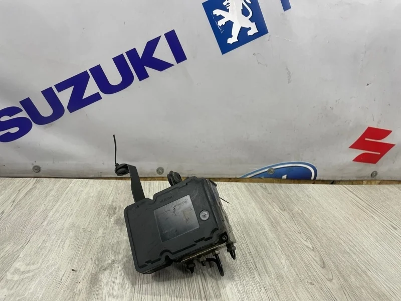 Блок abs FORD FOCUS 3 2013