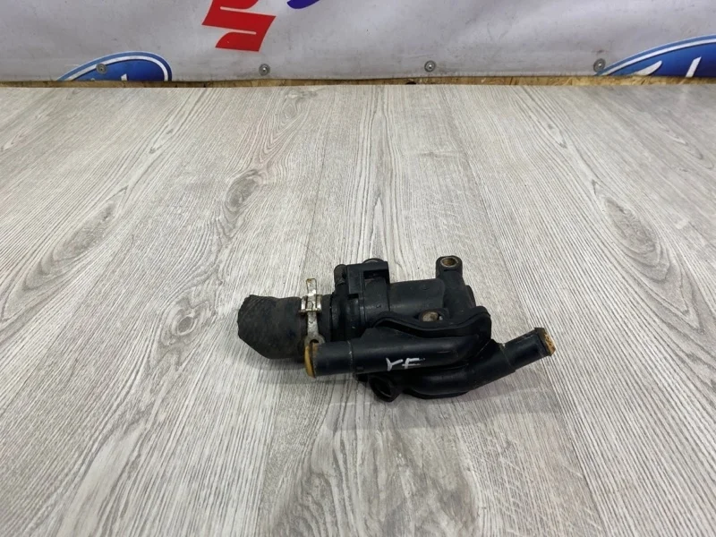 Корпус термостата FORD Maverick 2002г