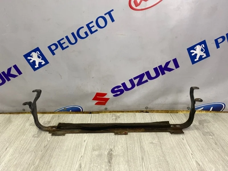 Опора радиатора FORD KUGA 2009 CBV