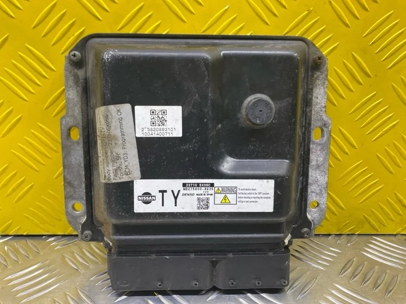 Блок управления двигателем Nissan Pathfinder (R51M) 2004-2013 2009 237105X05C