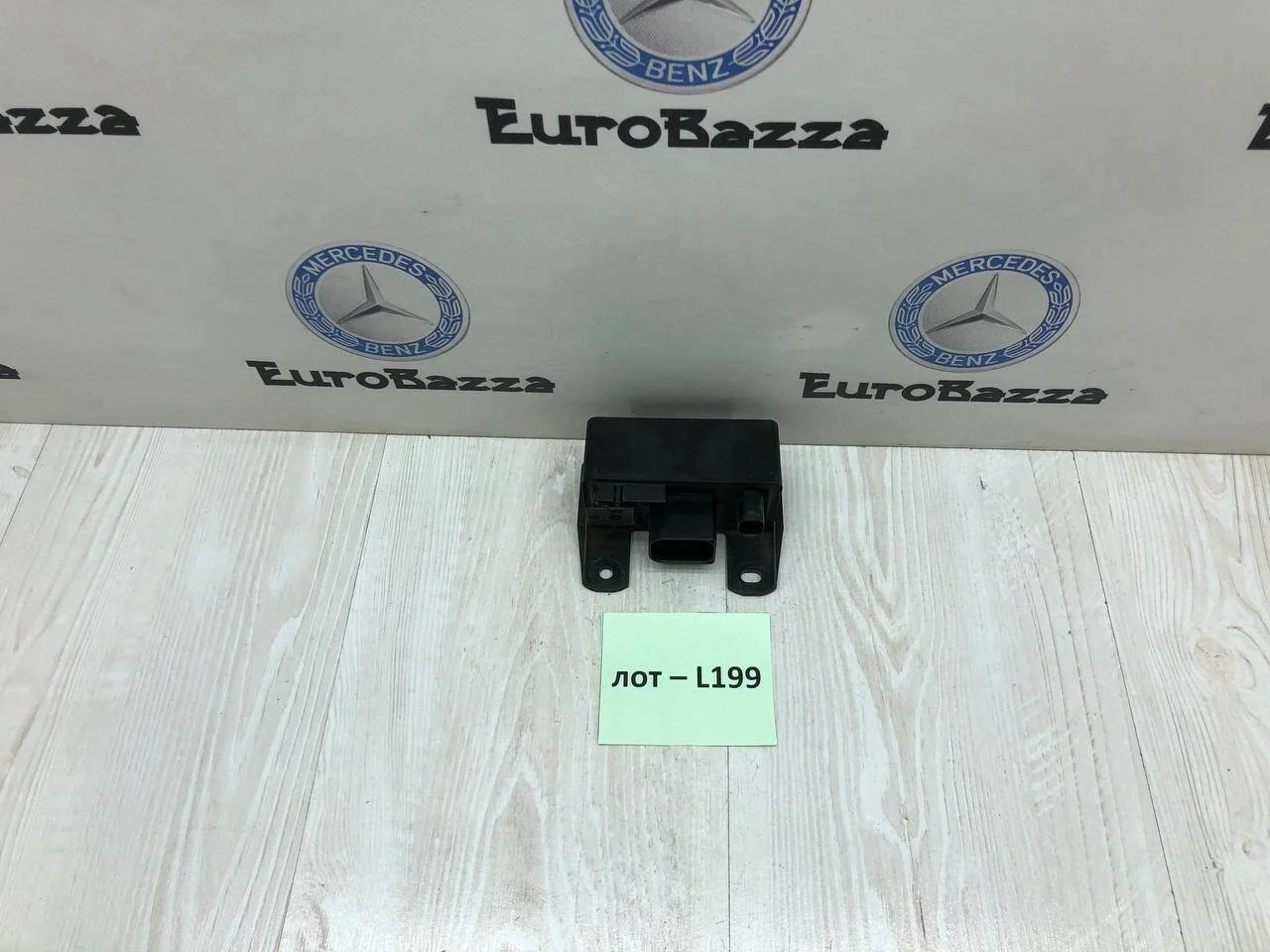 Реле свечей накала Mercedes Om611