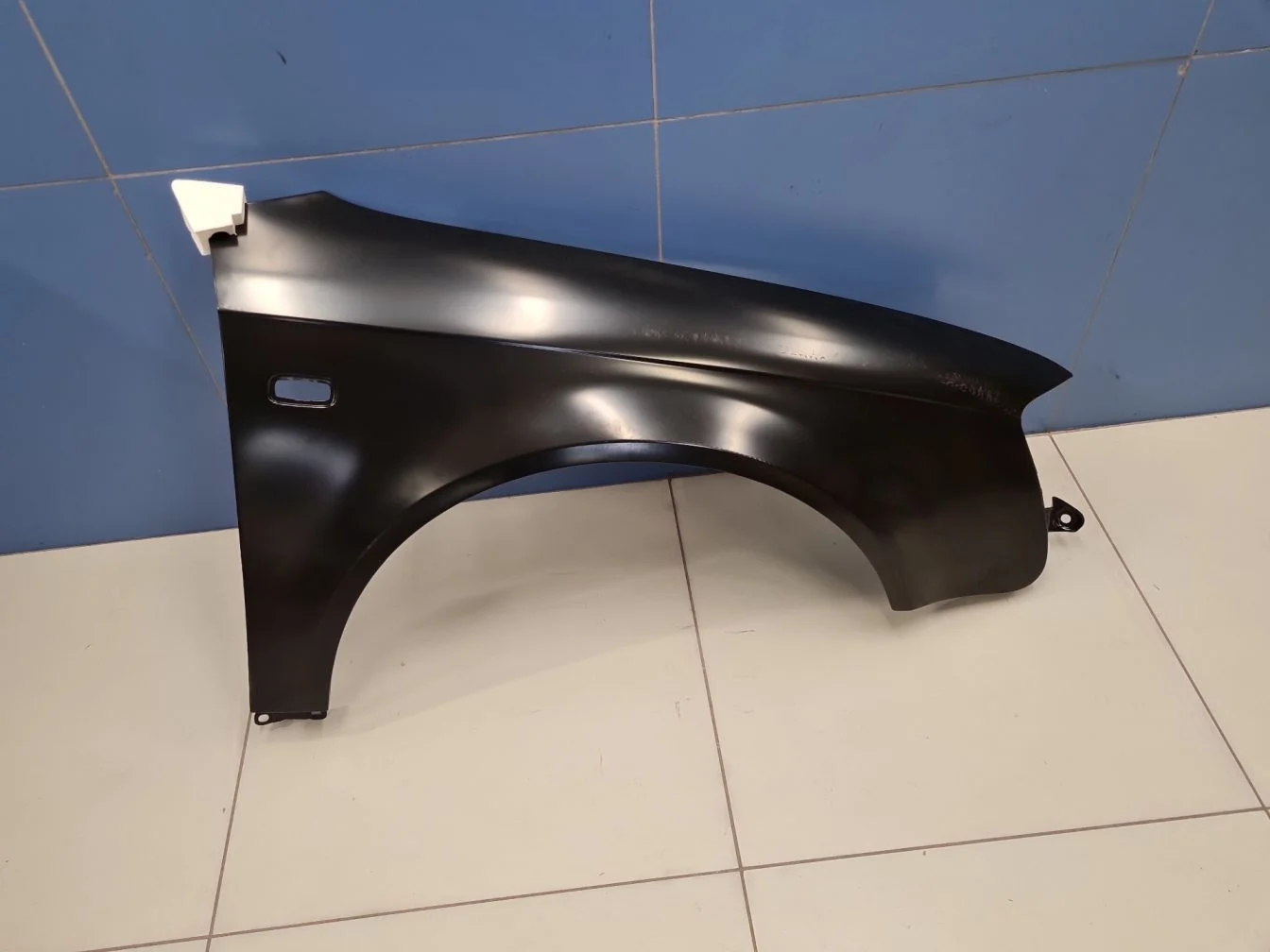 Крыло переднее правое для Audi A4 B7 2004-2008