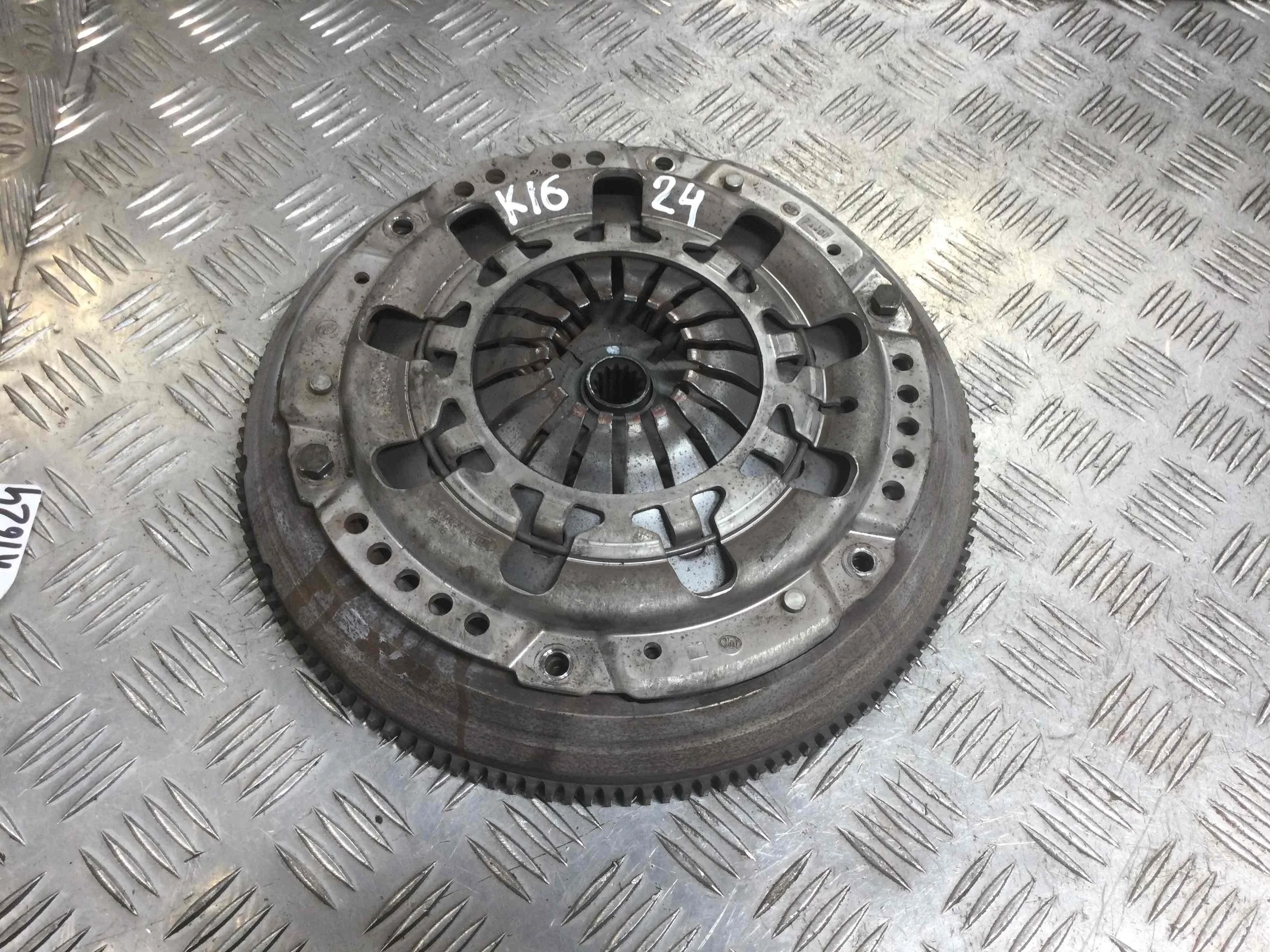 Маховик Opel Meriva 2 поколение 2010 - 2014 бензин 1.4 i Механика Х/б