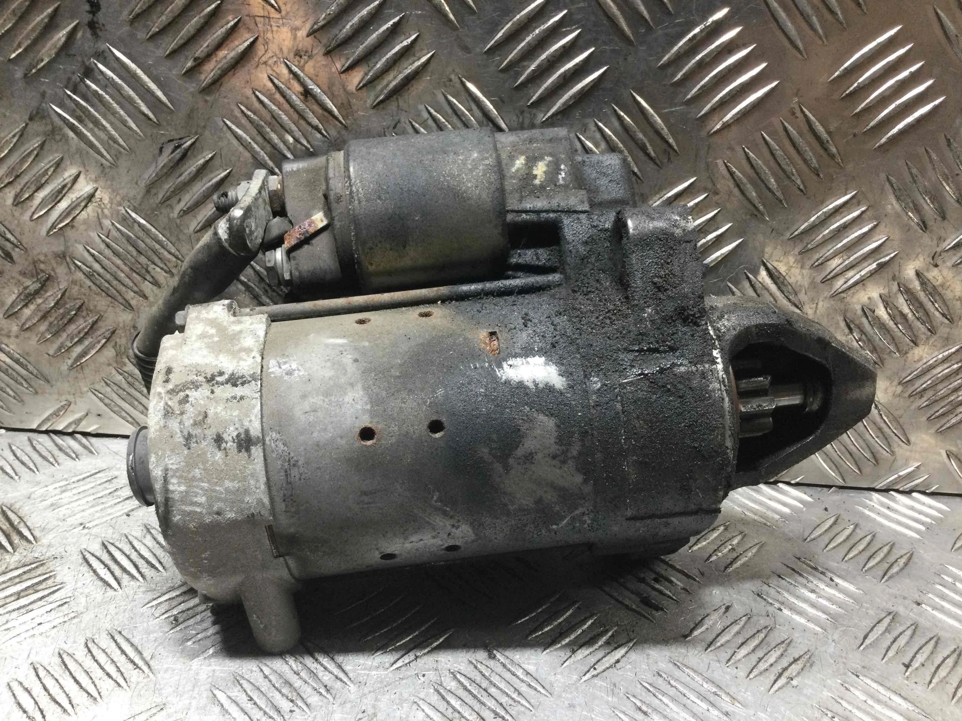 Стартер Audi A8 A8 D3 (4E2) 2002 - 2010 дизель 4.2 TDI Автомат Седан