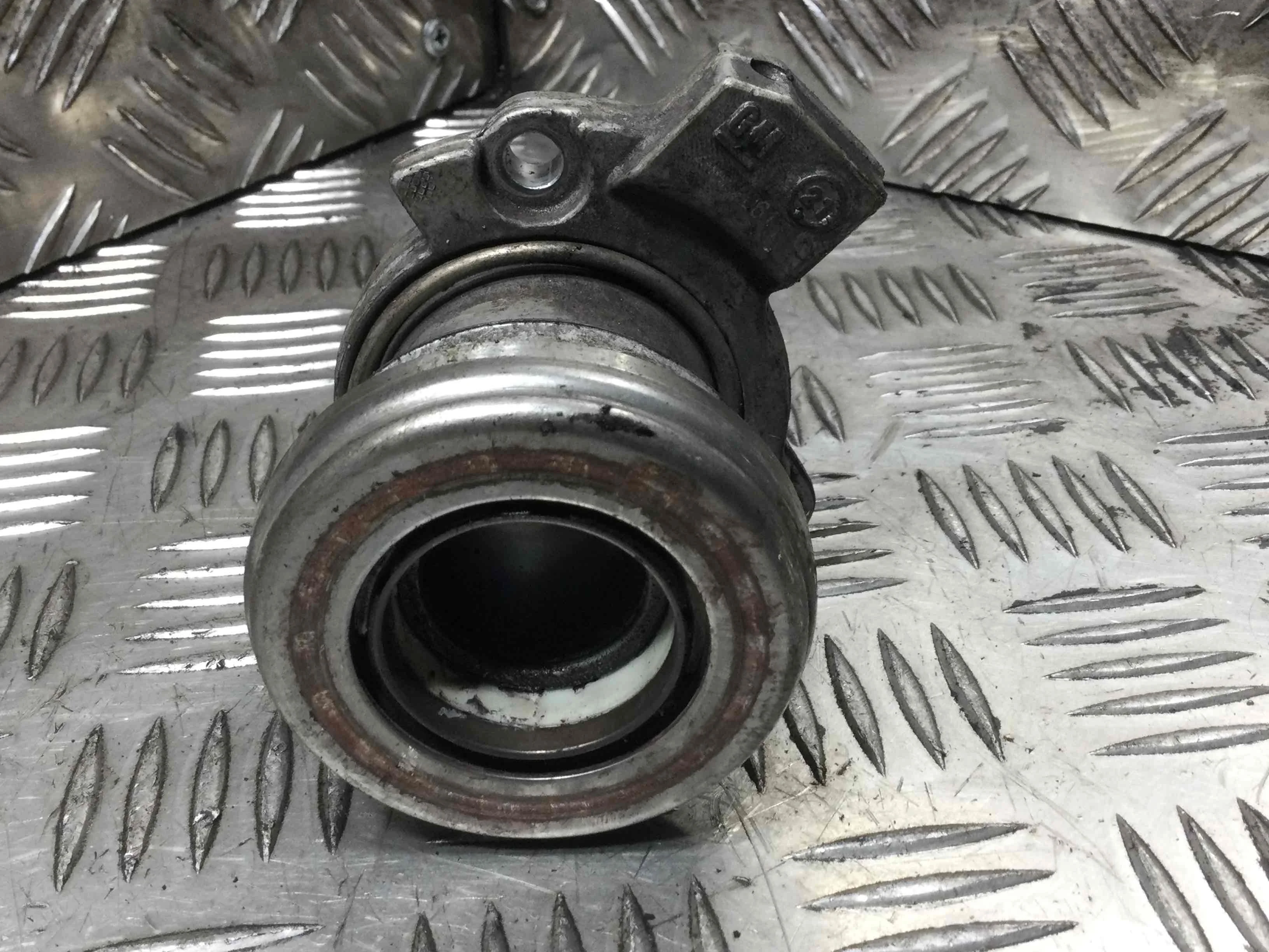 Подшипник выжимной Opel Meriva 2 поколение 2010 - 2014 бензин 1.4 i Механика Х/б