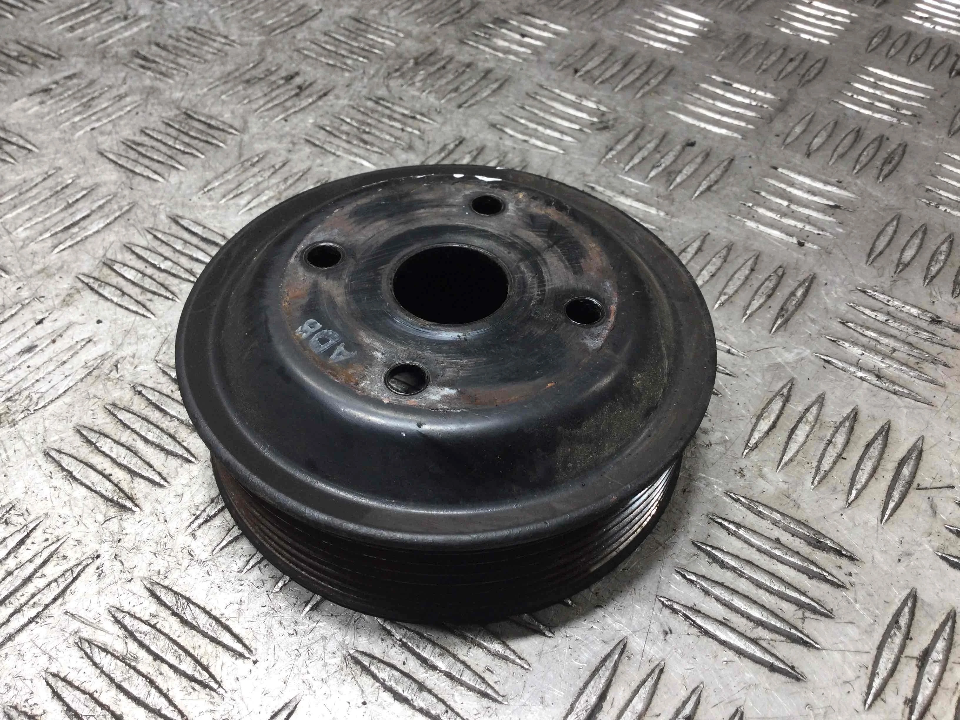 Шкив помпы Kia Sorento 1 поколение (2002-2006) дизель 2.5 CRDi Автомат