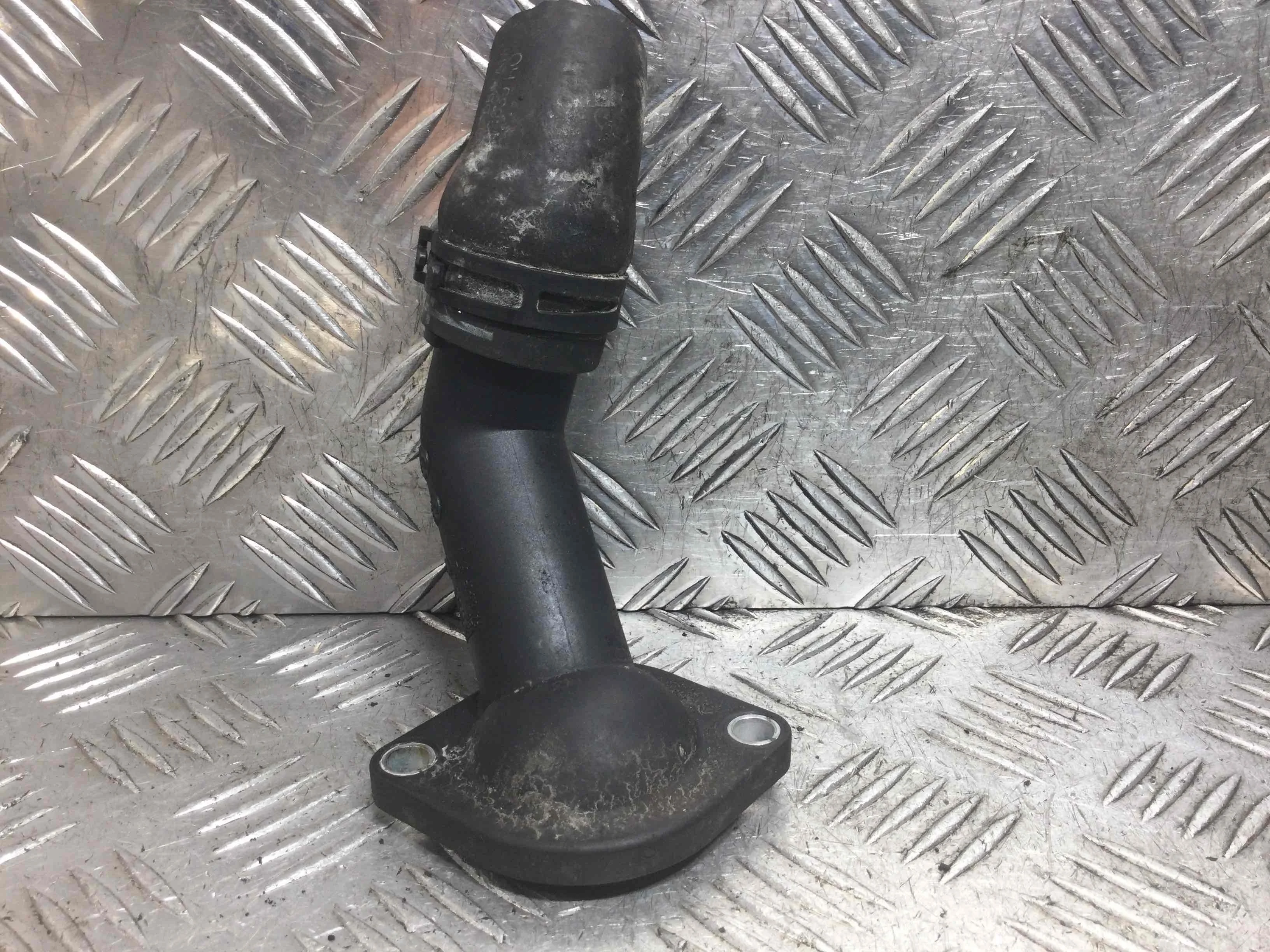 Фланец (тройник) системы охлаждения Skoda Octavia Tour [рестайлинг] (2000-2010) дизель 1.9 TDI DSG Универсал