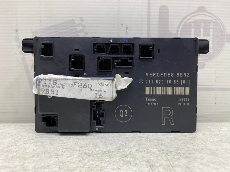 Блок управления передней правой двери Mercedes-benz 2003 S211
