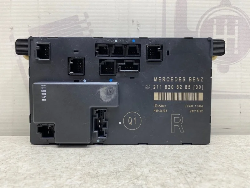 Блок управления передней правой двери Mercedes-benz 2004 W211