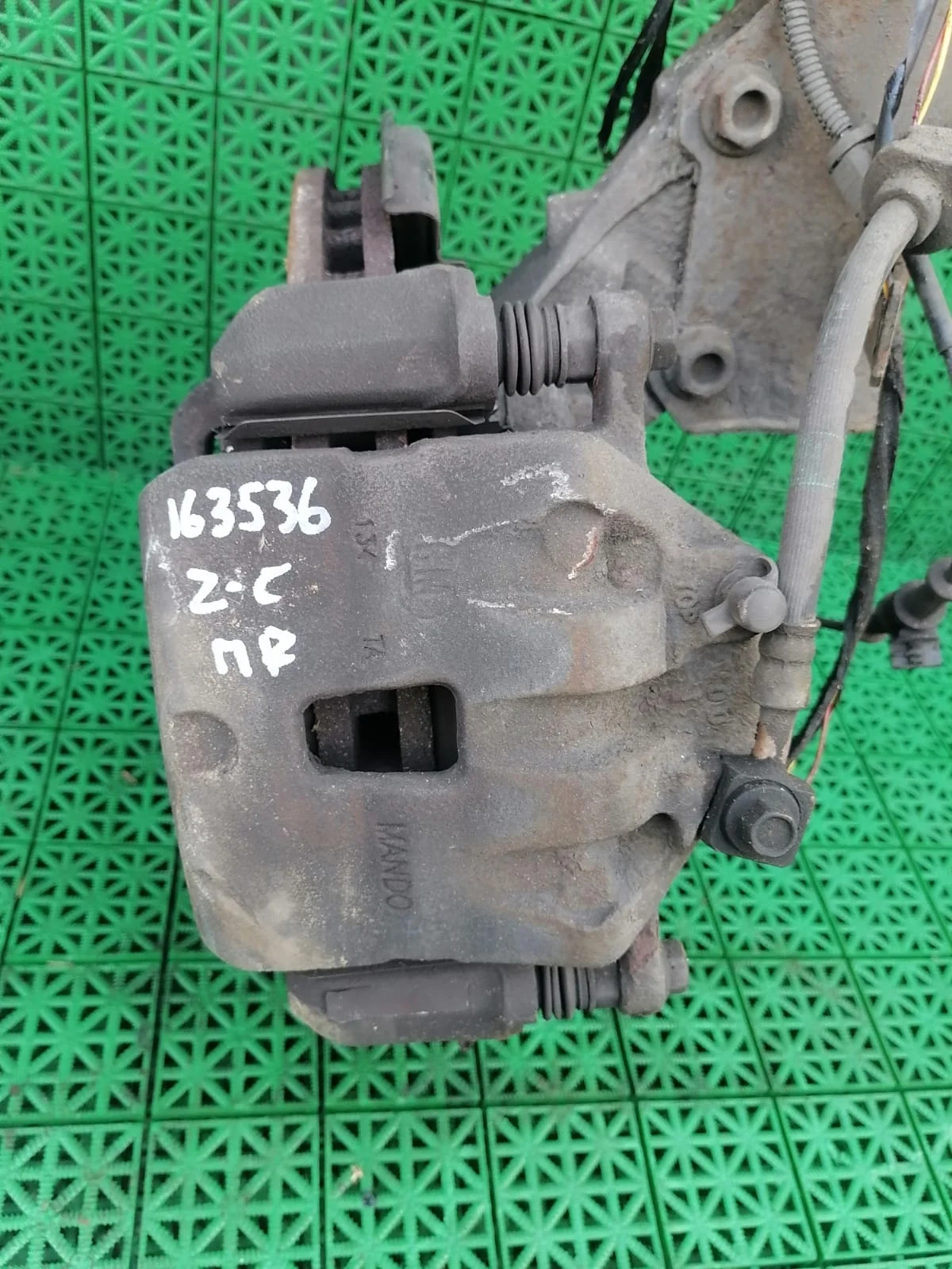 Суппорт тормозной OPEL ASTRA J, ZAFIRA C, CHEVROLET ORLANDO 2011- передний правый б/у ASTRA J(2009-2017);ZAFIRA C(2013-2019);ORLANDO(2011-2015)