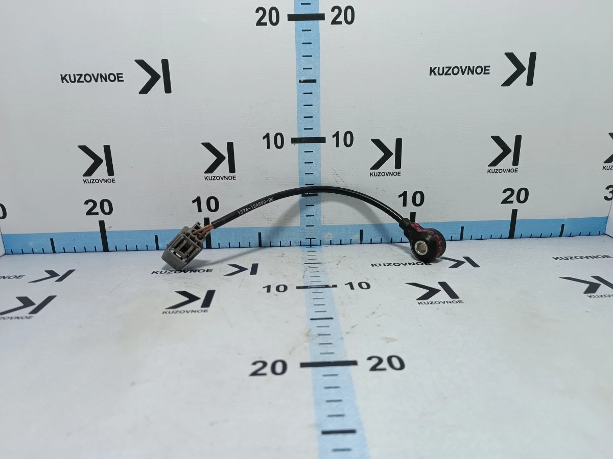 Датчик детонации Ford Focus 2015 CB8