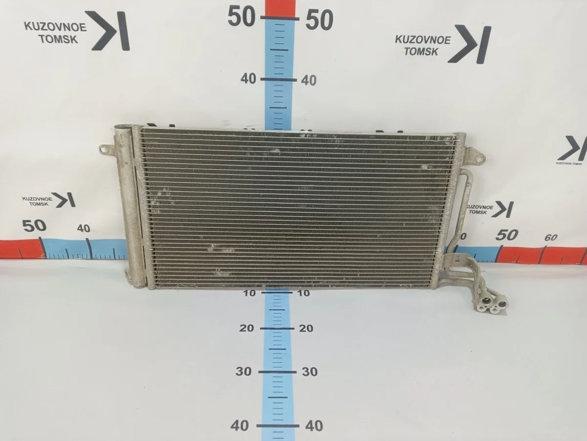 Радиатор кондиционера Volkswagen Polo 2009-2020 Mk5