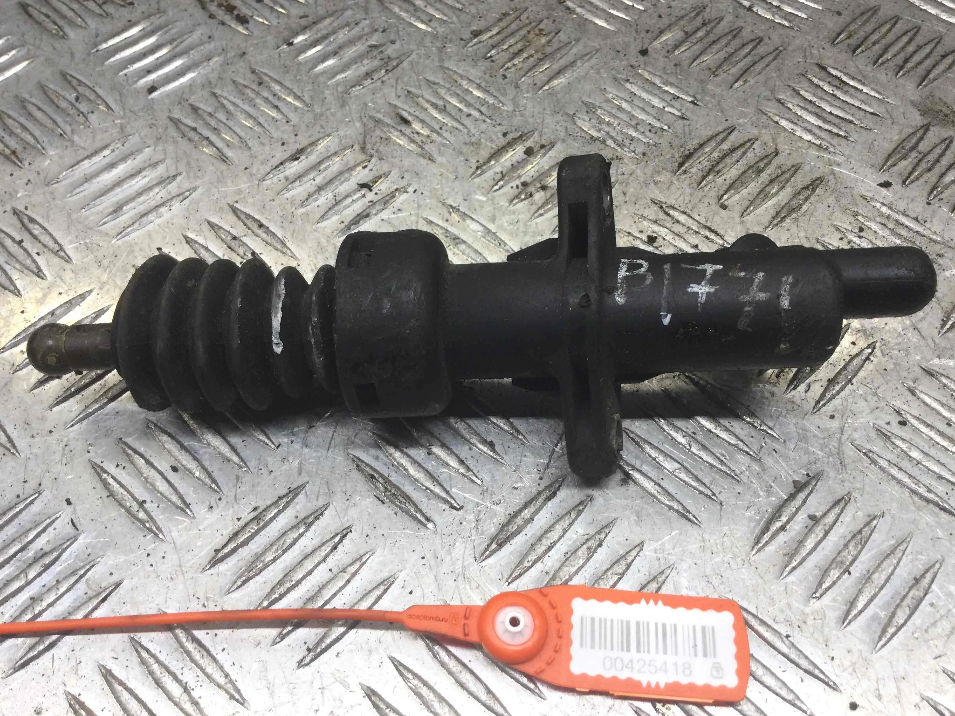 Цилиндр сцепления рабочий Citroen C4 Picasso C4 Picasso (UD) 2006 - 2013 дизель 1.6 HDI Механика Минивэн