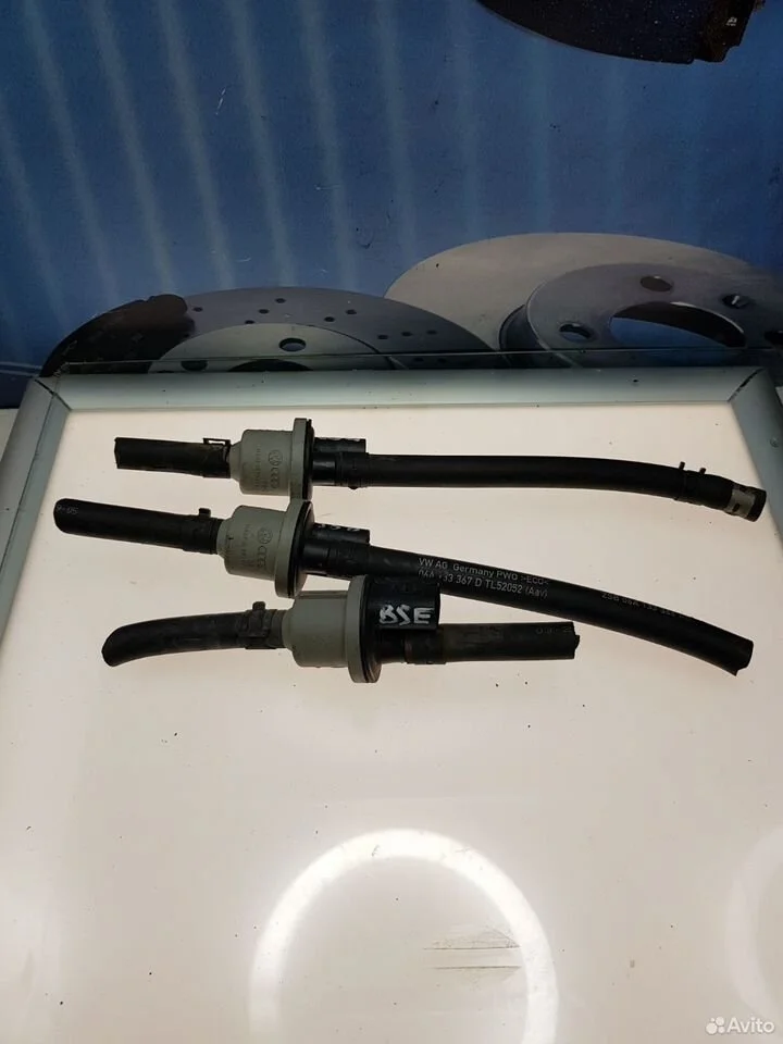 Клапан вентиляции топливного бака 058133517b