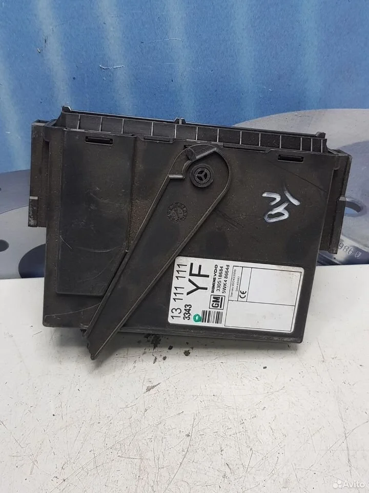 Блок комфорта для opel corsa c 13111111