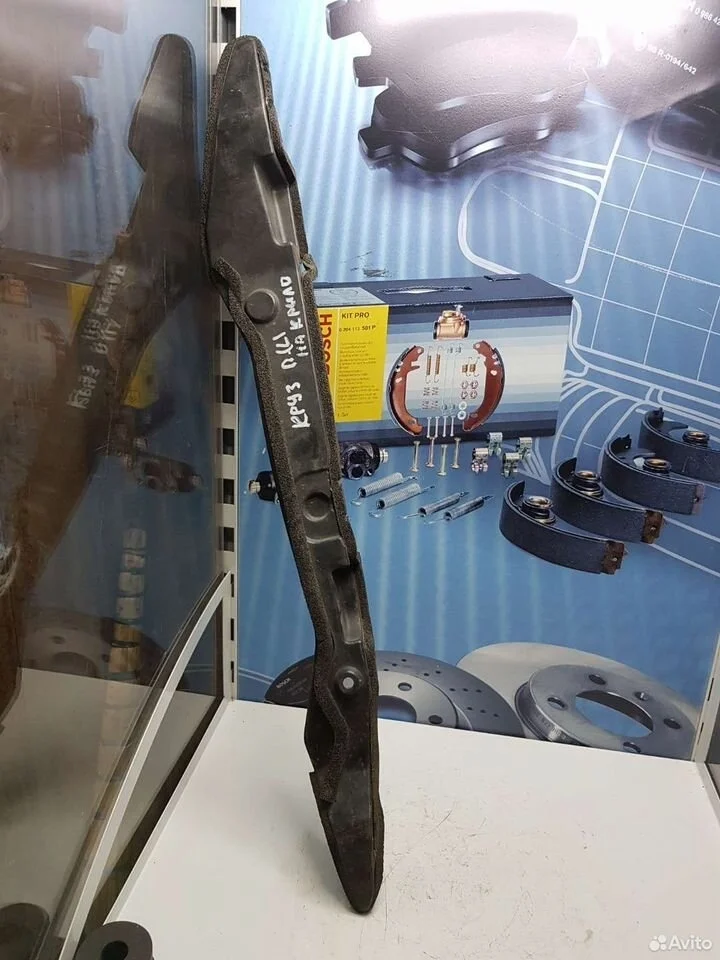 Пыльник переднего левого крыла chevrolet cruze