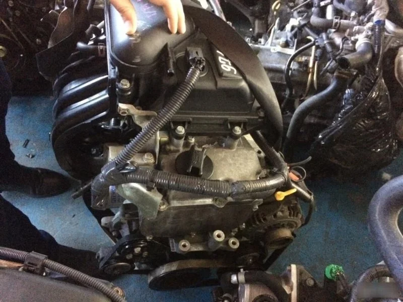 Двигатель Nissan Note 2005-2013 10102AY4SB 1.4 CR14