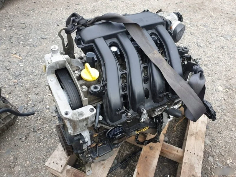 Двигатель Renault Megane 7701476946 K4M 812