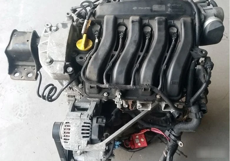 Двигатель Renault Megane 2 7701476946 K4MD812