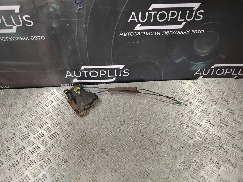 Замок двери Toyota Corolla 2000-2007 6904033231 E120 1.6, передний левый