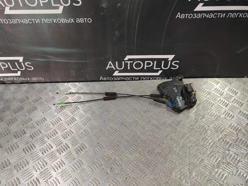 Замок двери Toyota Camry 6904042241 XV40 2.4, передний левый