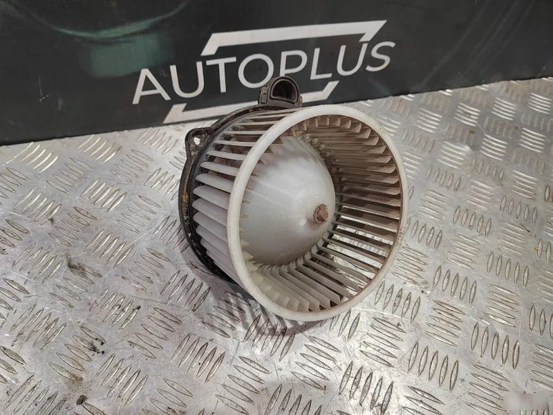 Моторчик печки Hyundai Elantra 2005-2011 971132H000 HD 1.6