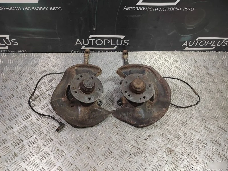 Поворотный кулак Mercedes Benz E-Class W210 A2103300120 СЕДАН 2.3 M 111.974, правый