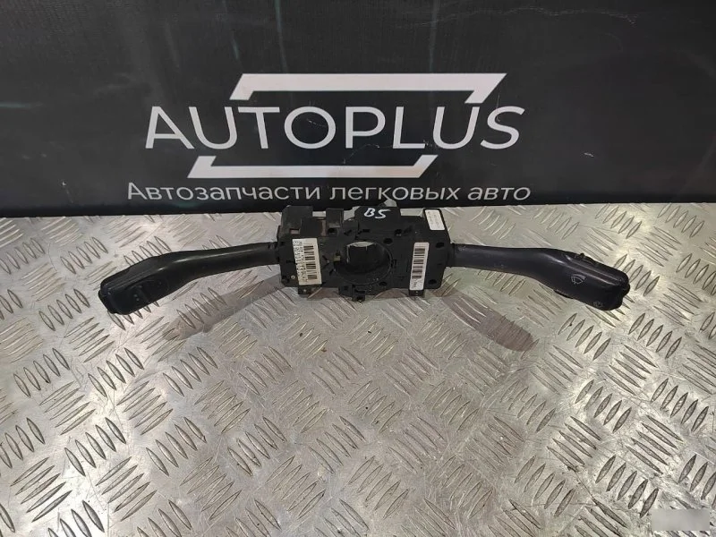 Подрулевые переключатели Volkswagen Passat B5 8L0953513G 1.8