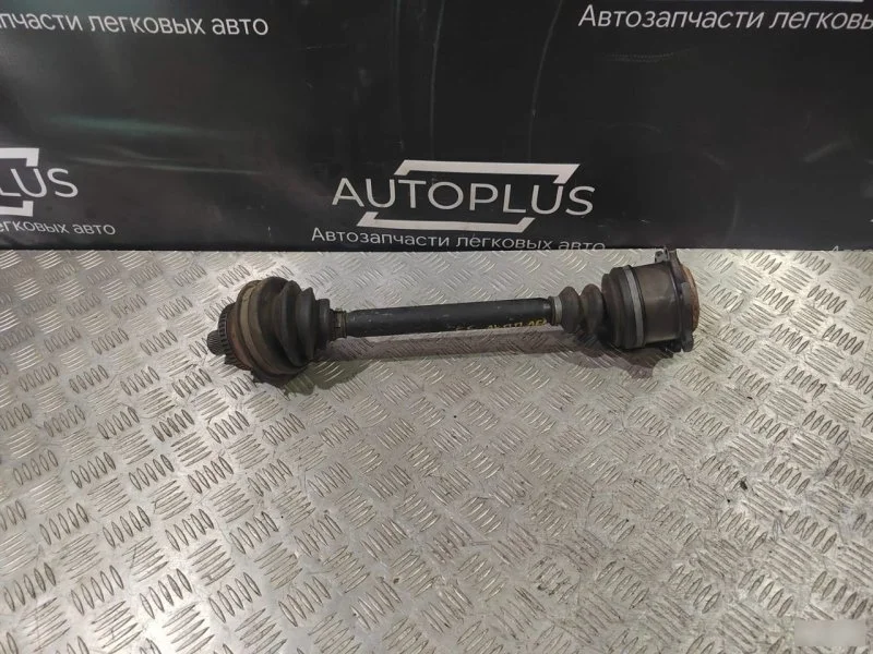 Привод Volkswagen Passat B5+ 1997-2005 8D0407271AC 1.8, левый