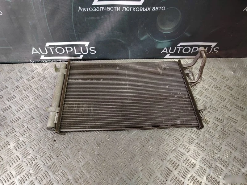 Радиатор кондиционера Kia Ceed 2006-2012 976062H010 1.6