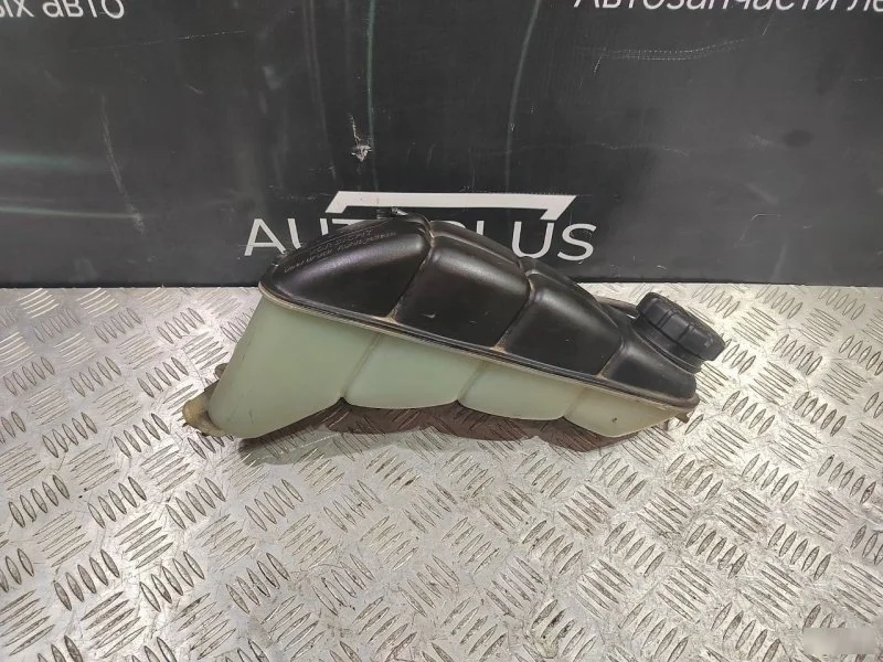 Расширительный бачок Mercedes Benz E-Class W210 A2105000549 СЕДАН 2.3 M 111.974