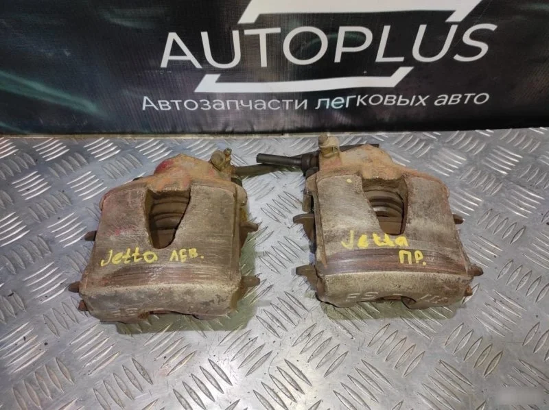 Суппорт Volkswagen Jetta 4 1999-2005 1J0615123B 2.0, передний
