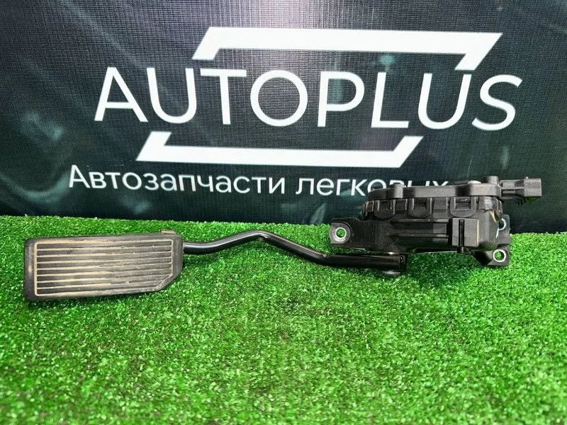 Педаль газа Nissan Almera 2004 18002AU410 ХЭТЧБЕК 5ДВ QG15DE