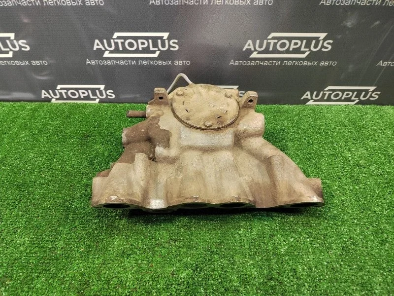 Впускной коллектор Volkswagen Golf 3 051129713 ХЭТЧБЕК 1.8 AAM