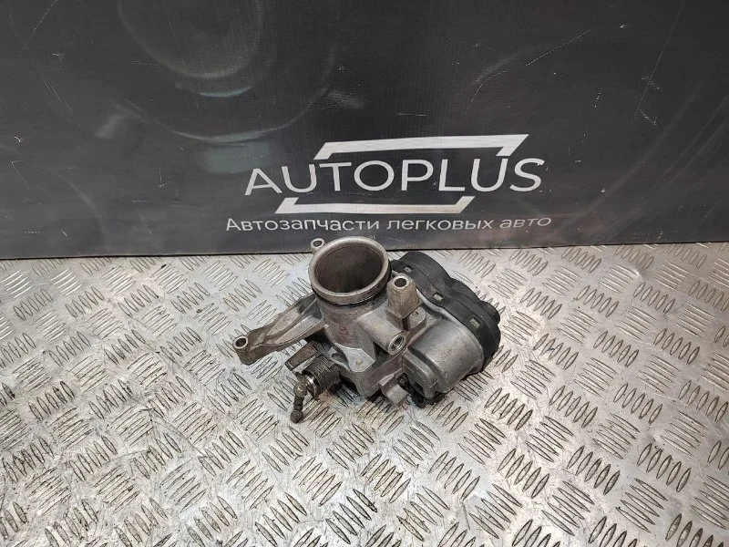 Дроссельная заслонка Mercedes Benz C 230 0001419725 2.3 M 111.974