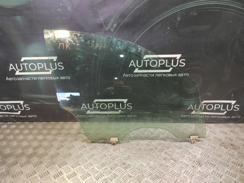 Стекло Infiniti FX35 2003 80300CG000 VQ35DE, переднее правое