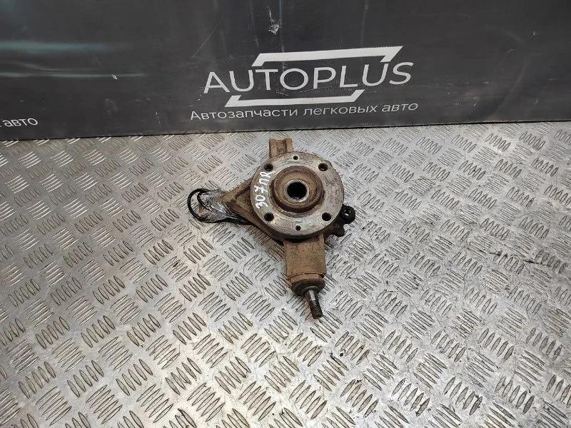 Кулак поворотный Peugeot 307 364796 ХЭТЧБЕК 1.6 NFU, передний правый