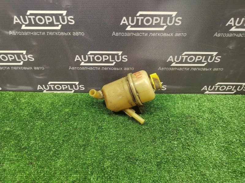 Бачок гур Mazda Premacy 2002 B25D32690A 2.0 FS