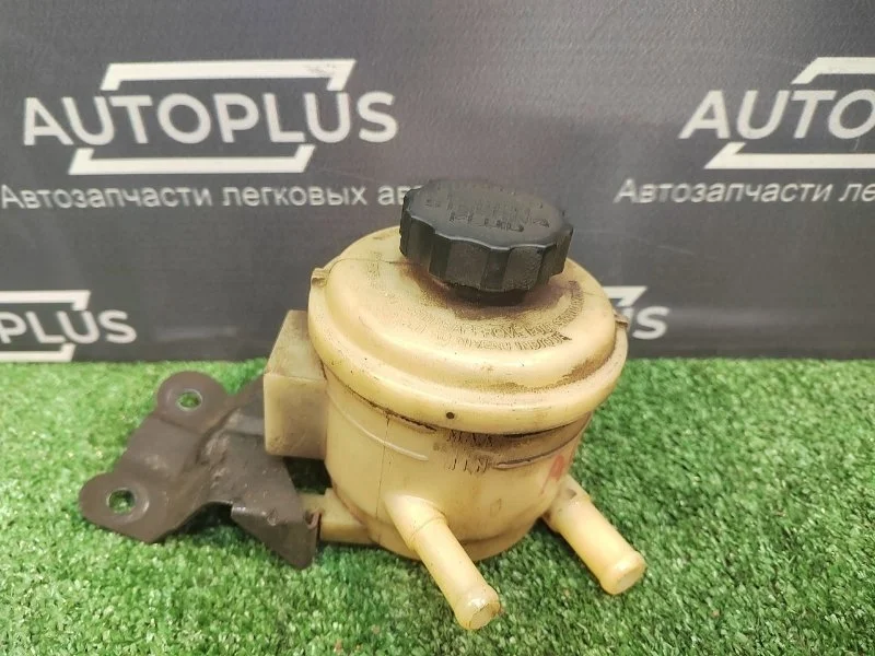 Бачок гур Hyundai Accent 2006 5715025500 СЕДАН 1.5 G4EC-G