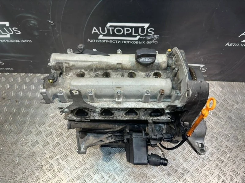 Двигатель Volkswagen Golf 4 2001 036100098MX APE