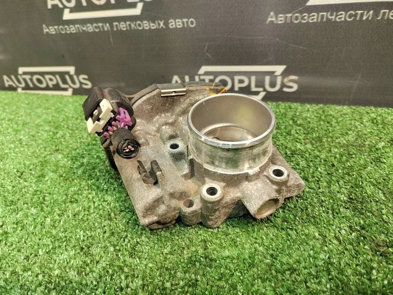 Дроссельная заслонка Opel Corsa D 2006-2011 55562270 A12XER