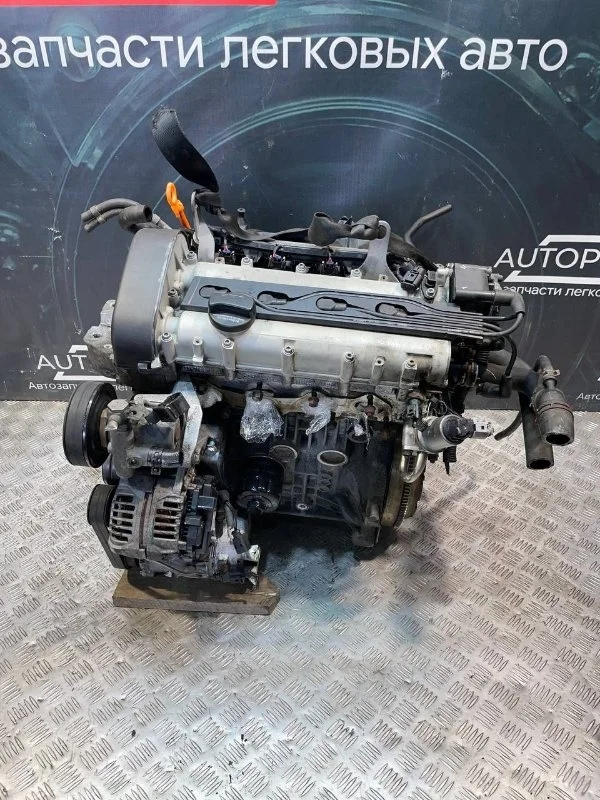 Двигатель Volkswagen Golf 4 1997-2004 036100104CX APE