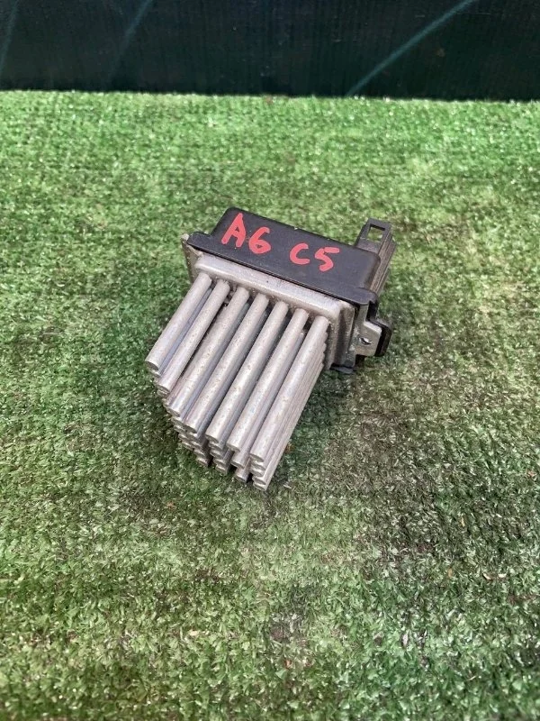 Резистор печки Audi A6 1997-2005 4B0820521 C5